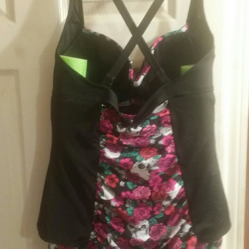 Torrid size 1 swimsuit